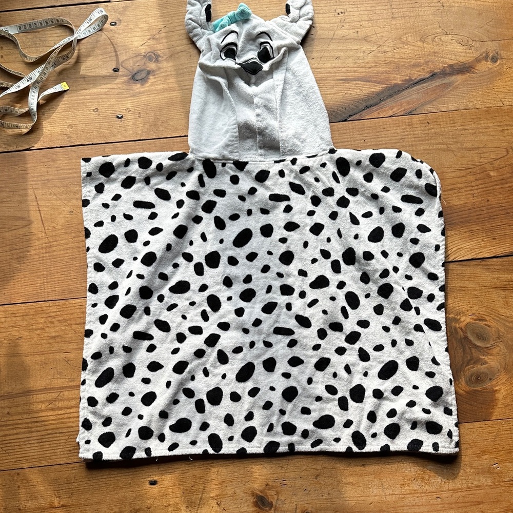 Spotted Animal Hooded Kids Bib